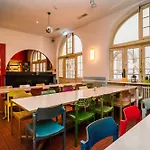 Amstel House Albergue