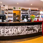 Amstel House Albergue *