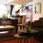 Amstel House Albergue *