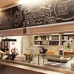 Amstel House Albergue *