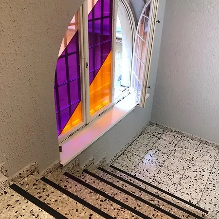 Amstel House Hostel *