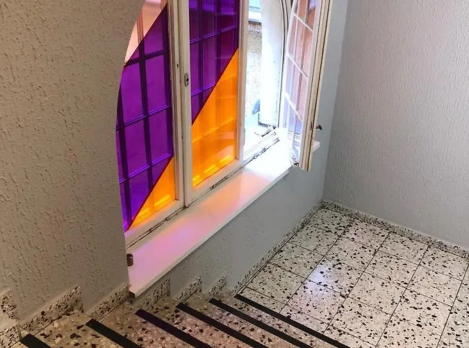 Amstel House Hostel *