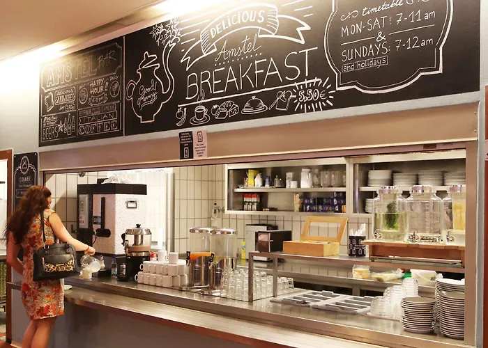 Amstel House Hostel *